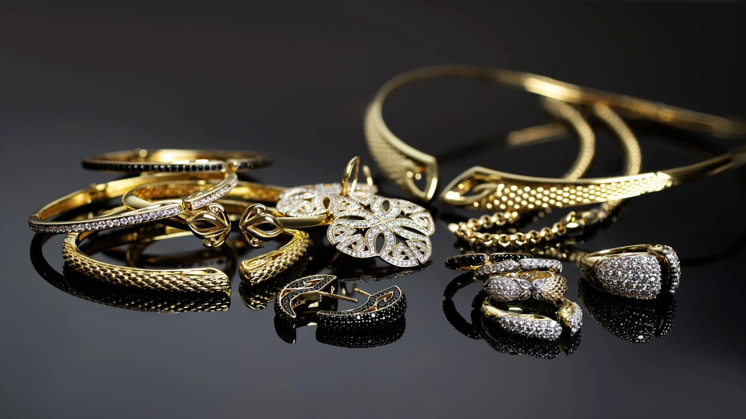 What trends should every Jeweler keep in mind today?